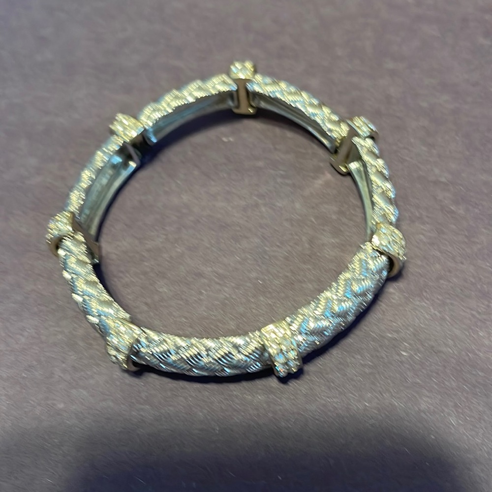 Silver plated stretch bracelet